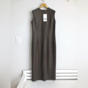 Zara Women's Sleeveless 100% wool Midi Dress in Brown
